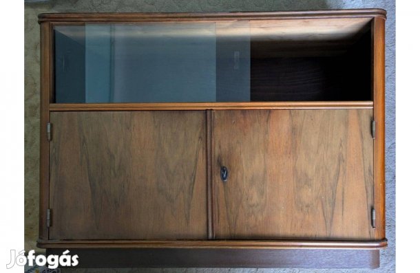 Egyedi, megkímélt állapotú, hibátlan vitrines szekrény eladó