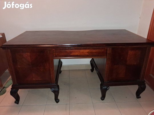 Egyedi barokk iróasztal