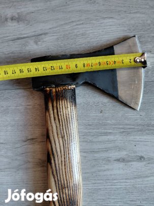 Egyedi design-os nyelű balta fejsze