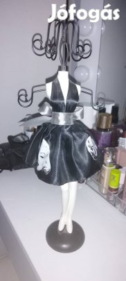 Egyedi ékszertartó