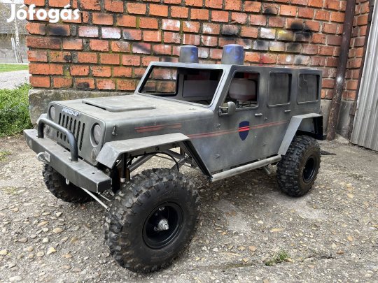 Egyedi épített 50ccm rc autó