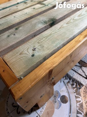 Egyedi fa ágy 205x105 cm