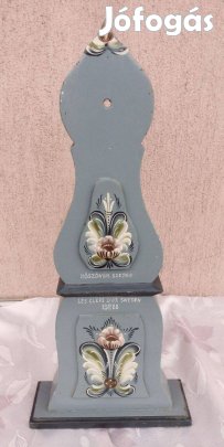 Egyedi festett virágmintás kandallóóra tok 1988-ból. Szerkezet nélkül