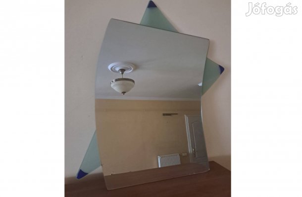Egyedi formájú és stílusú (dizájnos) falitükör eladó