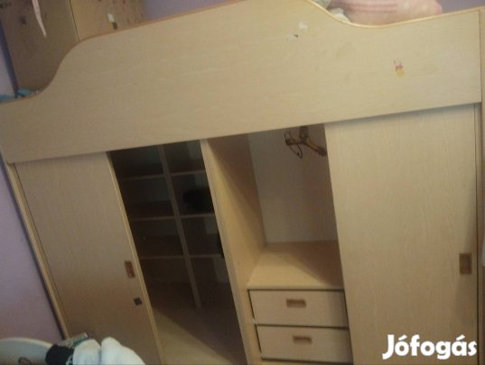 Egyedi galéria ágy 