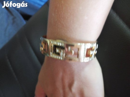 Egyedi karpereces óra eladó