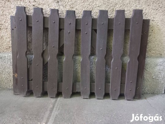 Egyedi készítésű, bükkfa kiskapu Tökéletes állapotban!