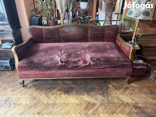 Egyedi készítésű epedarugós kanapé