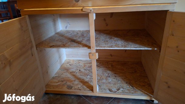 Egyedi készítésű fa madár kalitka röpde, alsó tároló szekrénnyel