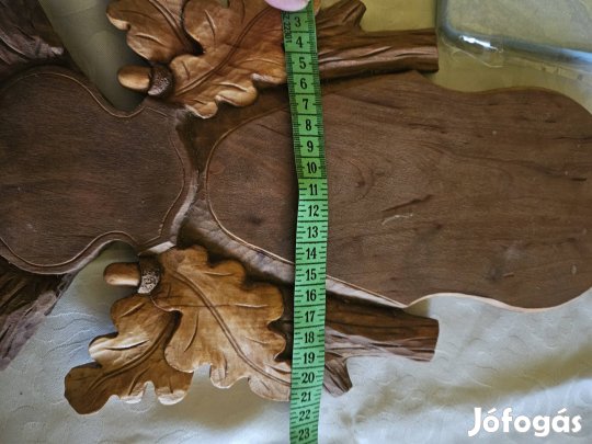 Egyedi készítésű trófeaalátét 