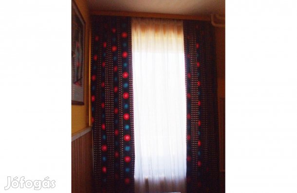 Egyedi készre varrt sötétítő függöny