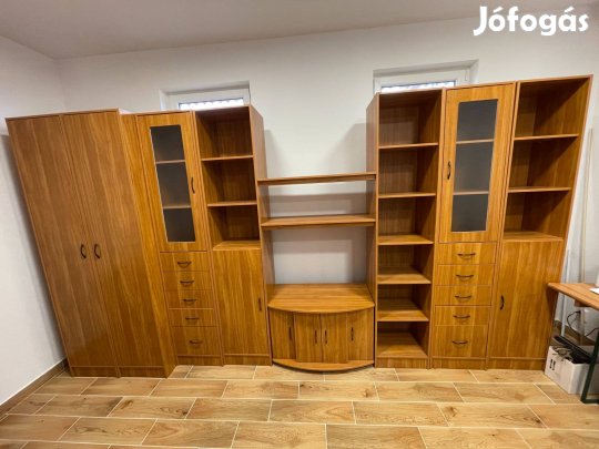 Egyedi szekrénysor 7 részes