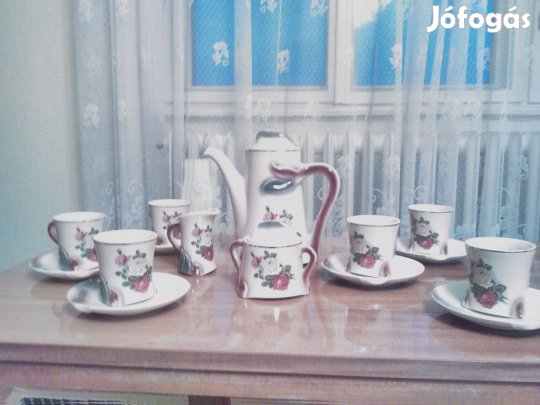 Egyedi teáskészlet eladó