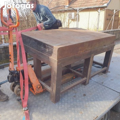 Egyengető hegesztő asztal satupad vasasztal kb 900*1500 *200