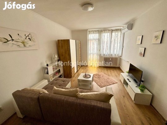 Egyetem közelében felújított 1+1 szobás lakás eladó