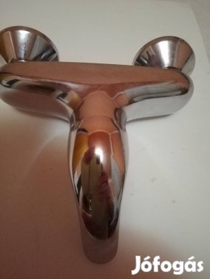 Egykaros, kerámiabetétes zuhany csaptelep