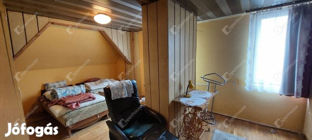 Egykori kereskedelmi egység akár családiházként Zalaegerszeg közelében