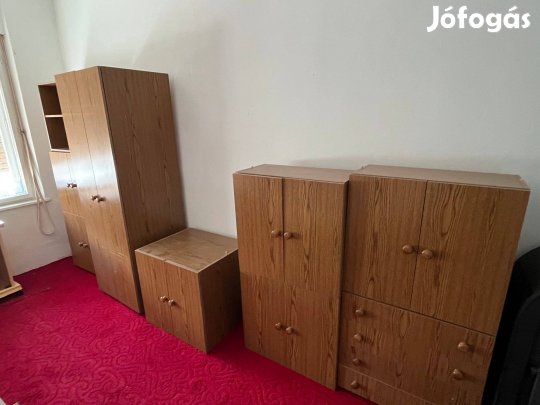 Egymásra helyezhető elemes szekrénysor