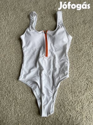 Egyrészes fürdőruha 