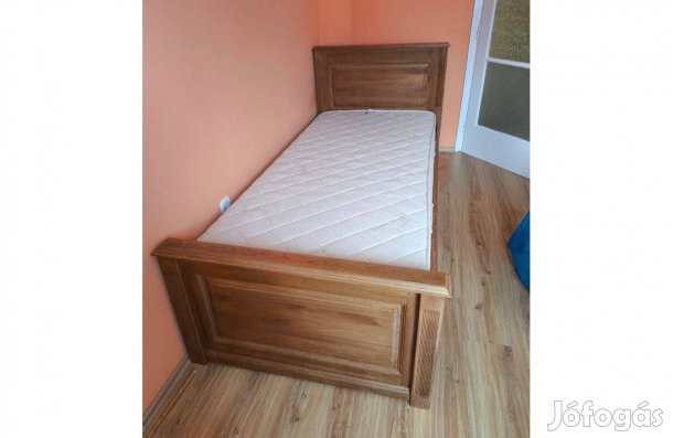 Egyszemélyes fa ágy 90×200-as matraccal eladó