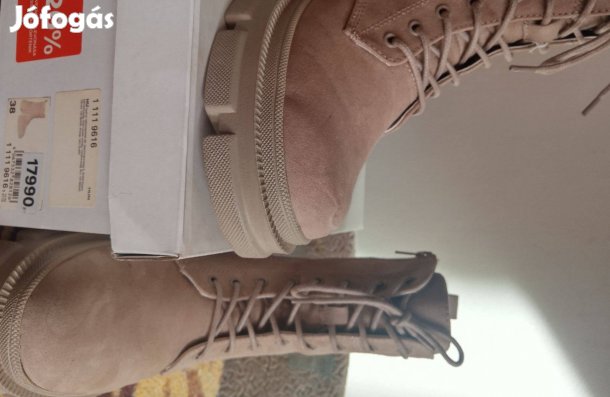 Egyszer használt Cipő