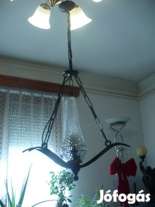 Egyszerű, formás mennyezeti kovácsoltvas lámpa