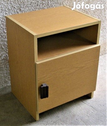 Éjjeli szekrény 34 x 40 magassága 51 cm, kifogástalan állapotban elad