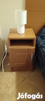 Éjjeli szekrény