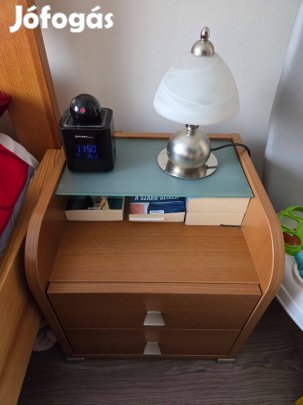Éjjeliszekrény