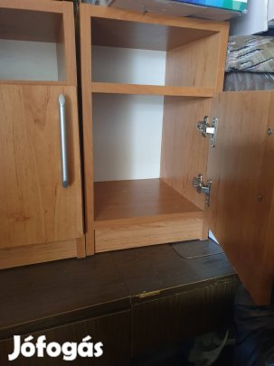 Éjjeliszekrény 2 db újszerű 