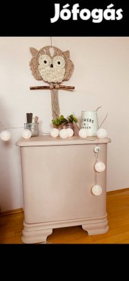 Éjjeliszekrény, kis szekrény