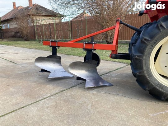 Eke, kettő fejes eke, függesztett eke újszerű eladó