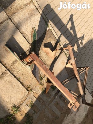 Eke és töltögető kapa