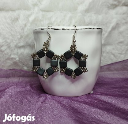Ékszer fekete fülbevaló