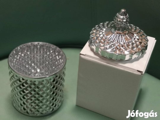 Ékszertartó ezüstszínű