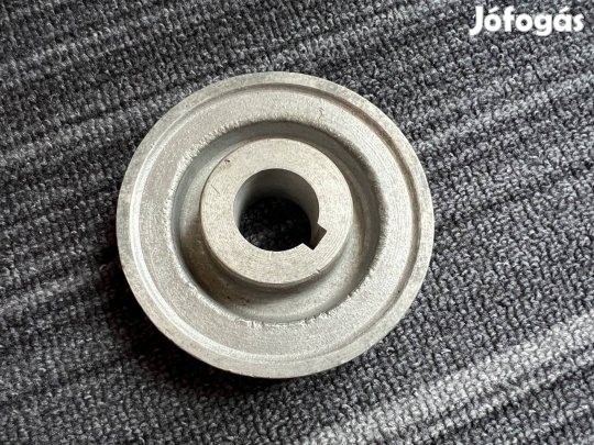 Ékszíjtárcsa 10,5 cm átmérővel