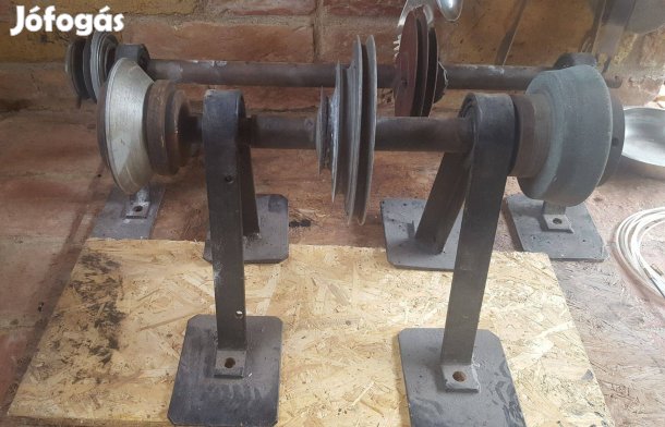 Ékszíjtárcsa konzol