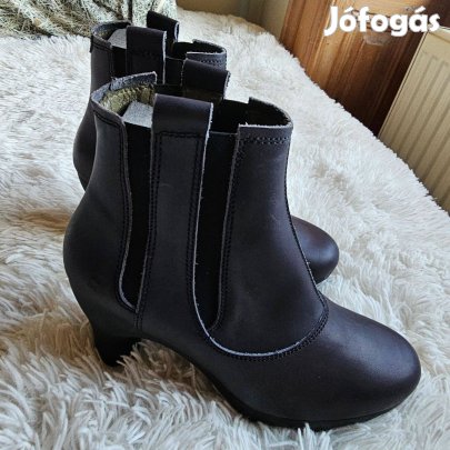 El naturalista nöi csizma új 40-es méret