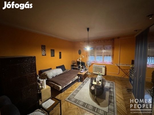 Eladásra kínálok egy Csanyteleken egy családi házat