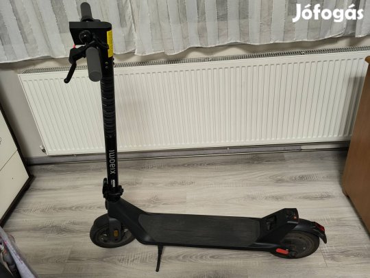 Eladásra kínálom kb 1 éves Xiaomi rollerem Gitár vásárlás miatt. Álla