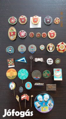 Eladnám régi kitűzőgyüjteményem