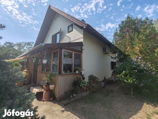Eladó 100.70 m2 családi ház, Csongrád