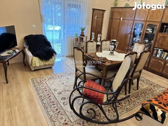 Eladó 100 nm-es ház Kecskemét