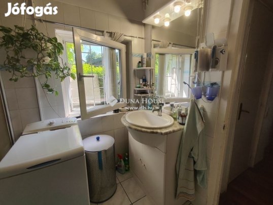 Eladó 100 nm-es ház Velence