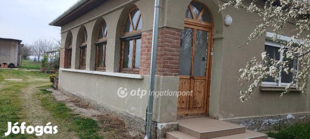 Eladó 100 nm-es ház Zalavár