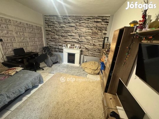 Eladó 102 nm-es ház Tiszafüred