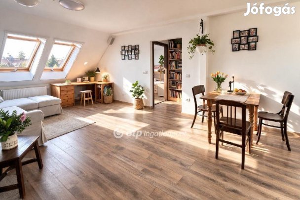 Eladó 102 nm-es lakás Eger