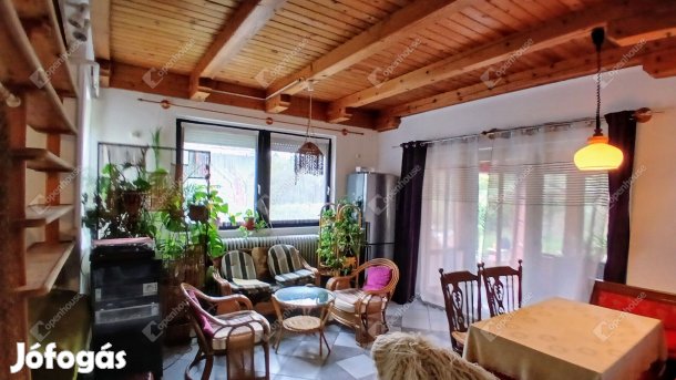 Eladó 103 nm-es ház Alsópáhok