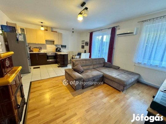 Eladó 103 nm-es ház Halásztelek