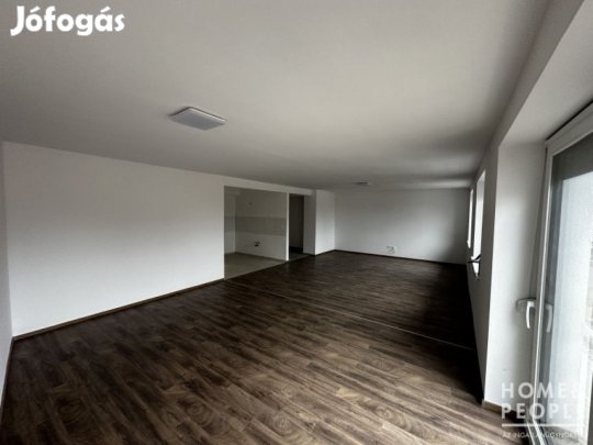 Eladó 104 nm-es Újszerű állapotú tégla lakás Szeged Móraváros